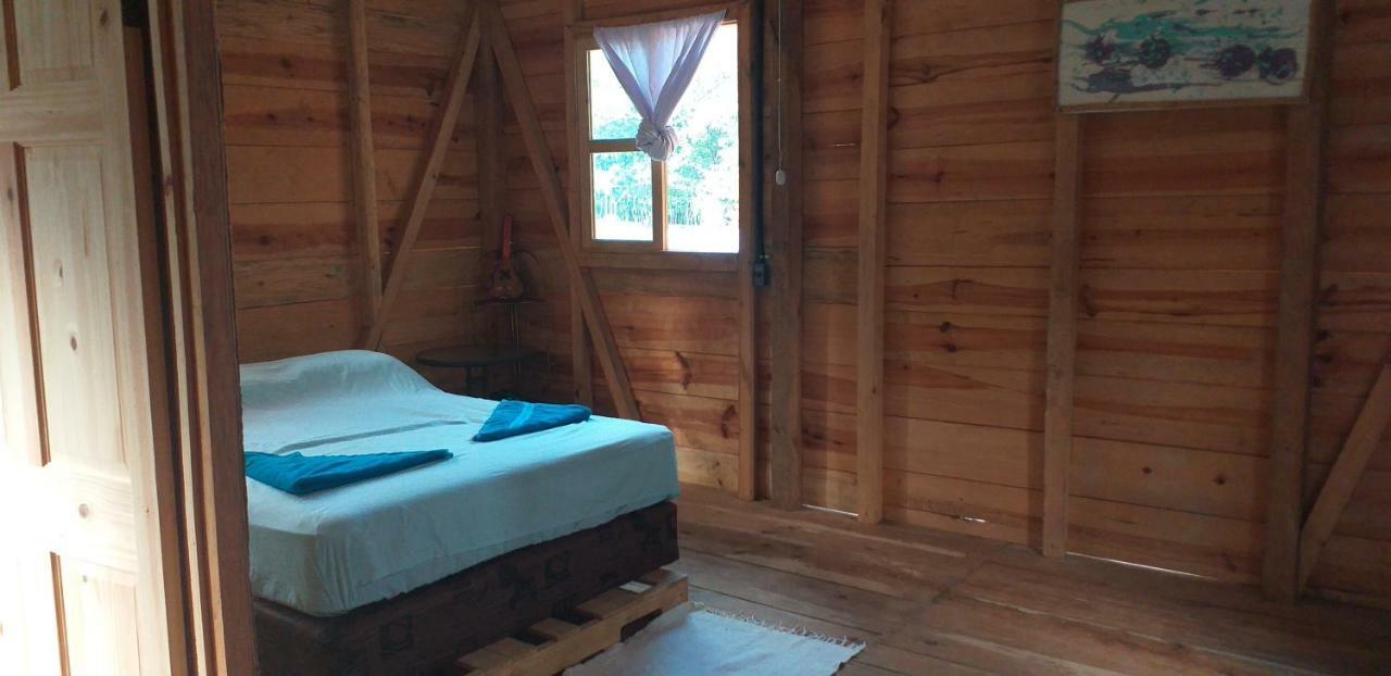Pachamaya River Hostel Lanquín エクステリア 写真